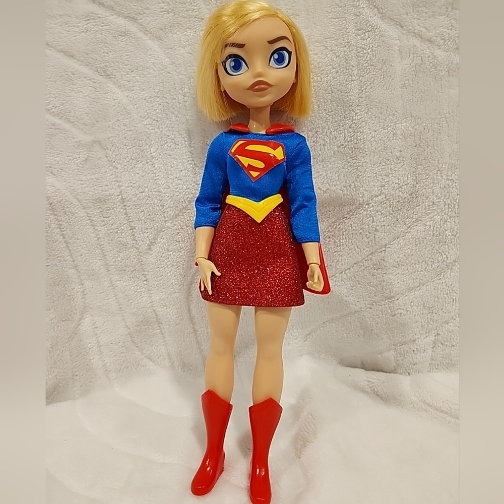 DC Super Hero Girls Supergirl Cartoon Network Posable 11" Doll